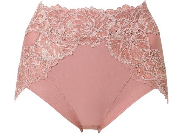 50代女性は積極的に取り入れて!補正下着の種類別の効果&おすすめ商品