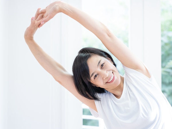 自宅でできる梨状筋ストレッチ3選!周辺の筋肉もケアして骨盤を安定化