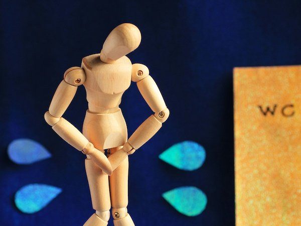 尿意がないのに尿漏れ?原因や種類、自分でできる対策法が知りたい!