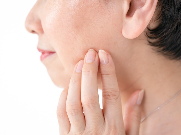 ファンデーションの保湿力を引き出す使い方