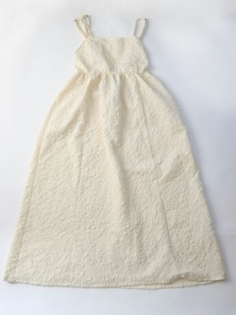 三世代の「想い出の服」も社会貢献へ