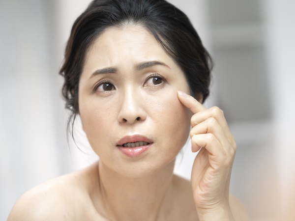 エイジングケアは何歳から始めるべき？