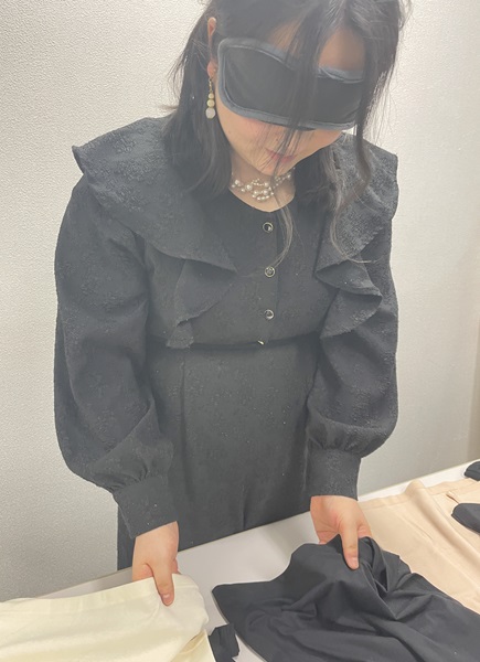 決め手は「指に吸い付く天然素材感」！他とは違うなめらかな肌触り