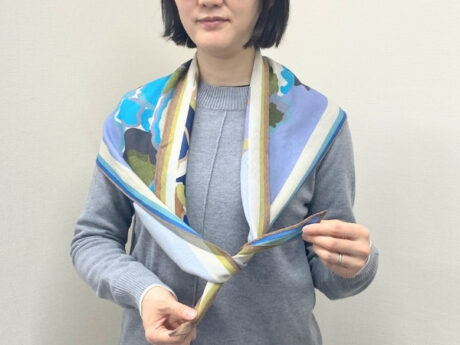 ほどける心配なし！一日中、身軽をキープできる「スヌード風」