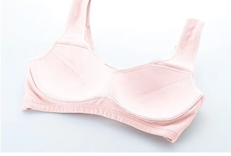 ブラ派の方は、ノンワイヤーブラで、快適な春の準備を