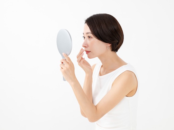 ファンデーションの色選びに迷ったら？注目したいポイント