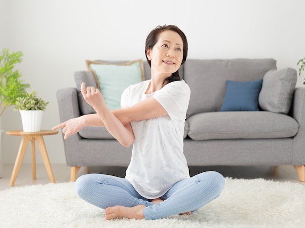 毎日の習慣にしたい！自宅で簡単股関節ストレッチ5つ！