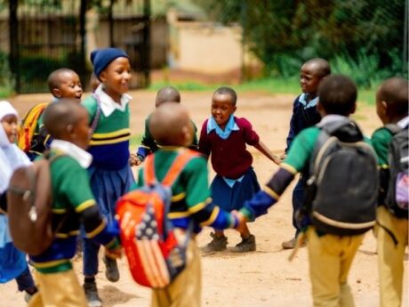 算数の授業が楽しい、娘カリーンちゃんの夢は「学校の先生」