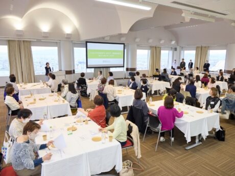 東京より辛口!? 緊張に包まれた大阪試食会の舞台裏