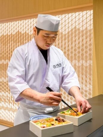 「召し上がる方の年齢や出身がさまざまでも、誰もが『おいしい』と思えるものを作る。それが料理人の基本中の基本です」