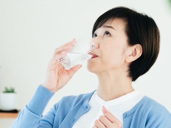 股関節がつったときの対処法
