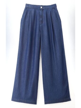 やわらかタックワイドデニム（9月発売予定）