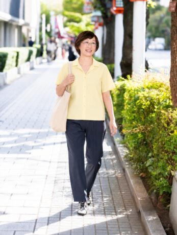 「無人島に持っていくなら、これ1枚！」 身体にやさしいインナーとともに、前向きに今を楽しむ